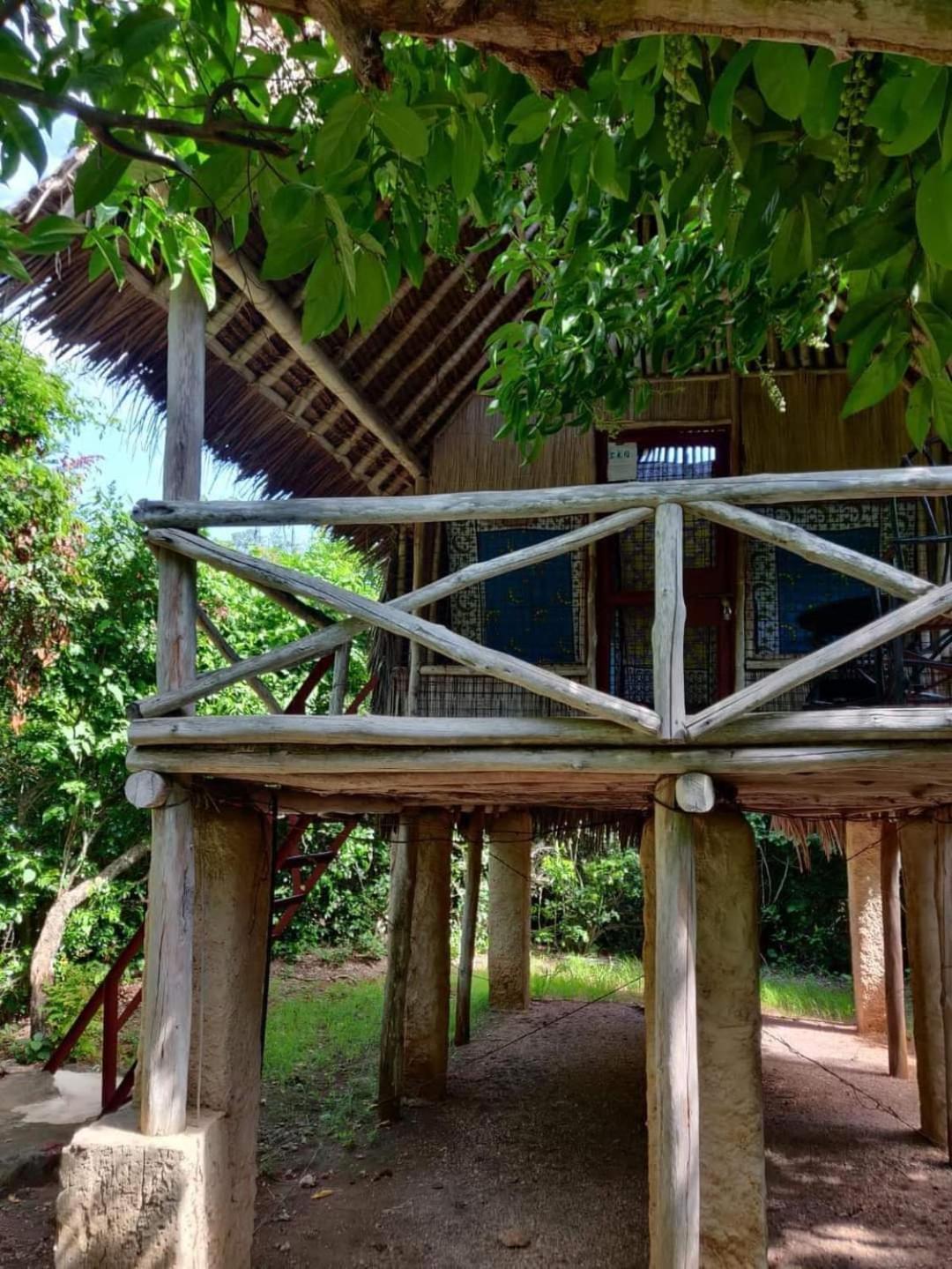 Stilts Diani Beach Exterior photo